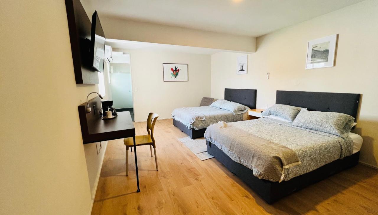 Suites Bauhaus Casa Blanca La Corregidora Екстериор снимка