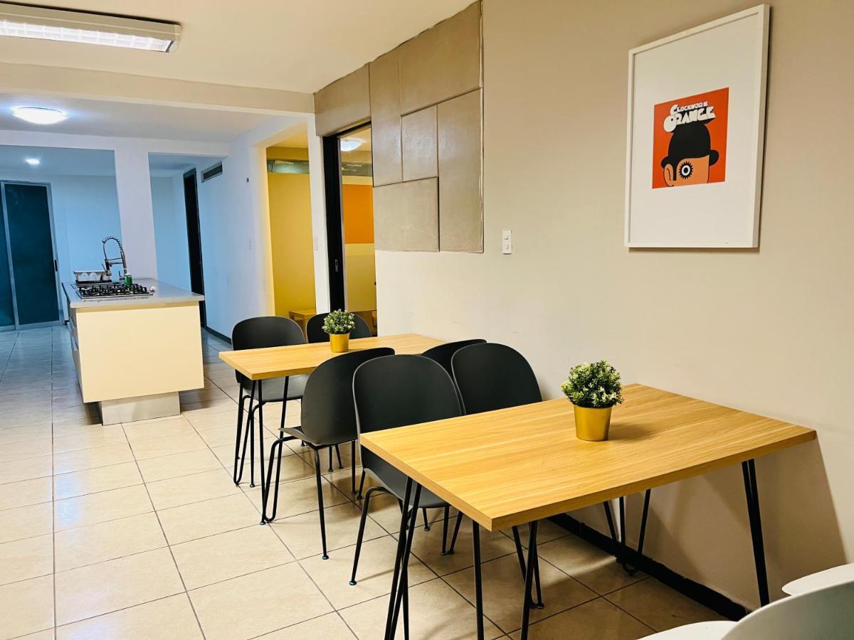 Suites Bauhaus Casa Blanca La Corregidora Екстериор снимка